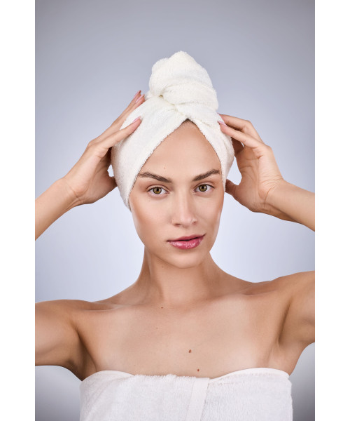 “Malou & Marius” bambusa matu dvielis-turbāns. Balts