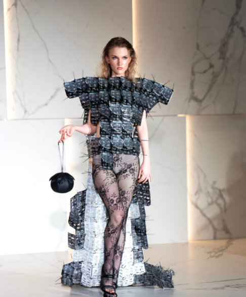 Lietuvietes uzstāšanās uz podiuma Latvijā izraisījusi ažiotāžu – neviens nesapra